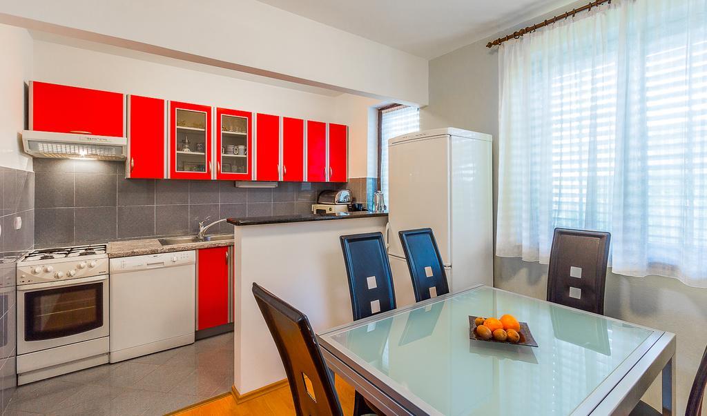 Holiday Home Villa พูลา ห้อง รูปภาพ